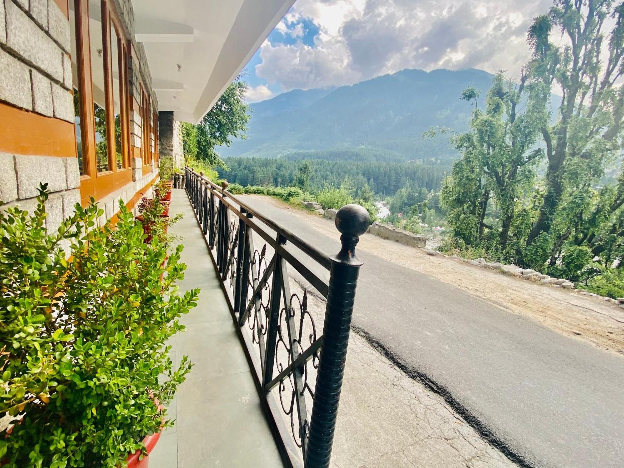 The Hollywood Vibes - #Riverview #Premium Rooms #Prime Location #Most Awarded #Parking #Top Rated #Open Terrace #Best Selling Hotel In Manali Exterior photo