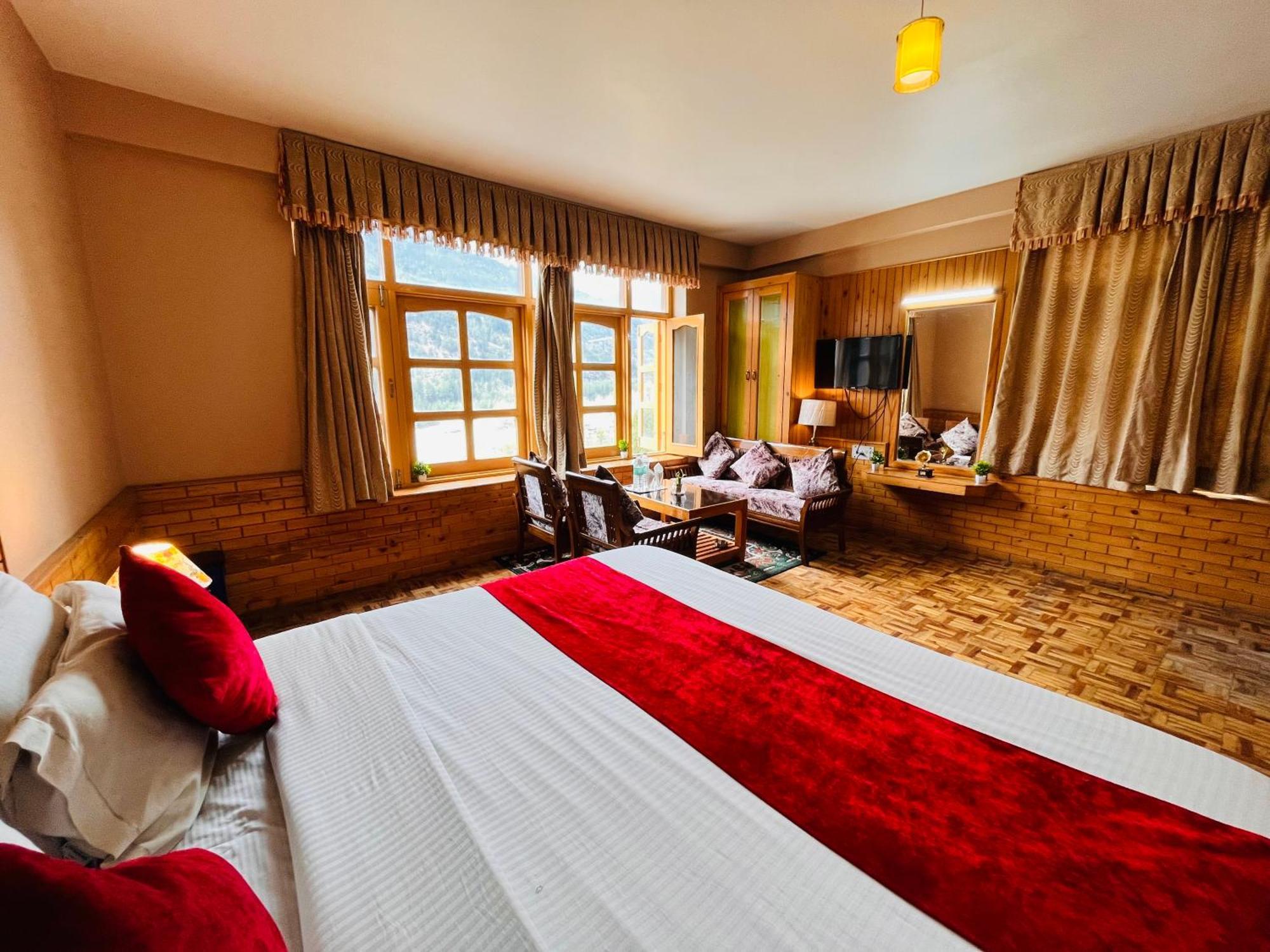 The Hollywood Vibes - #Riverview #Premium Rooms #Prime Location #Most Awarded #Parking #Top Rated #Open Terrace #Best Selling Hotel In Manali Exterior photo